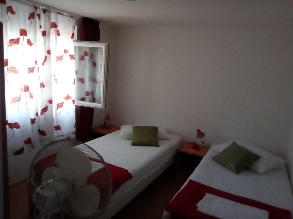 Holiday Home Zeljana Каприе Экстерьер фото